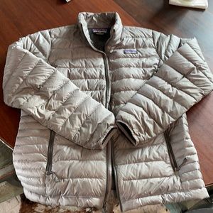 PATAGONIA DOWN COAT. Grey Ladies Large.